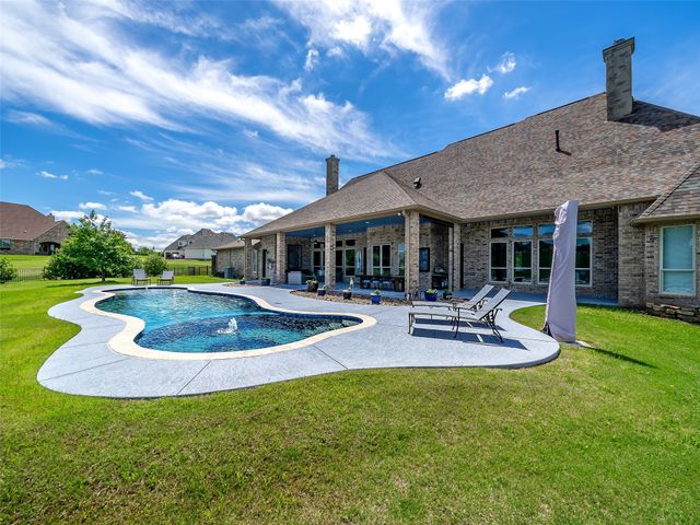 2170 Forest Hill Drive, Cross Roads, TX 76227
