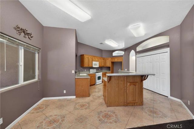 7264 Kuki, Oak Hills, CA 92344