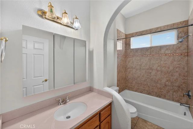 7264 Kuki, Oak Hills, CA 92344