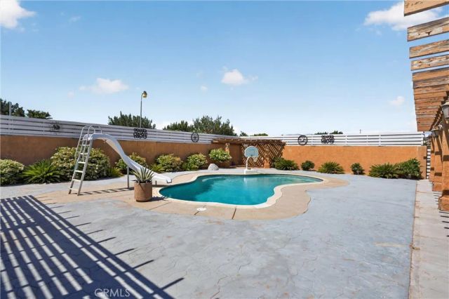 7264 Kuki, Oak Hills, CA 92344
