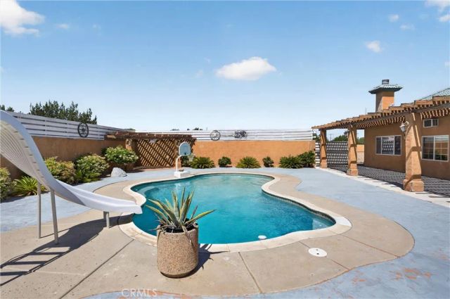 7264 Kuki, Oak Hills, CA 92344