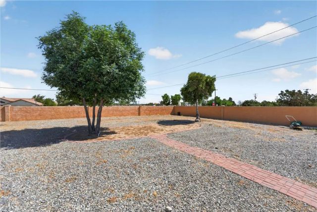 7264 Kuki, Oak Hills, CA 92344