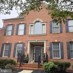605 YAWL CT, Annapolis, MD 21409