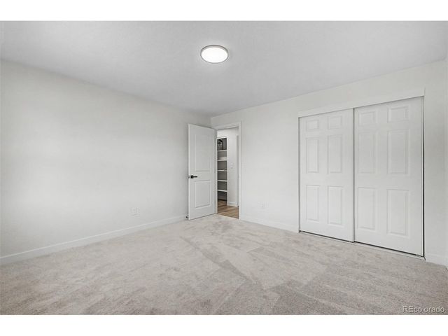 1421 S Chambers Cir, Aurora, CO 80012