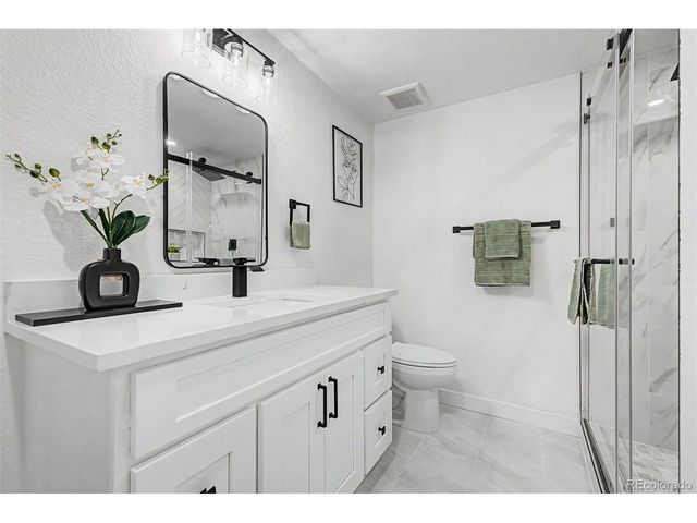 1421 S Chambers Cir, Aurora, CO 80012