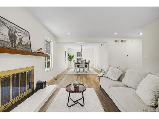 1421 S Chambers Cir, Aurora, CO 80012