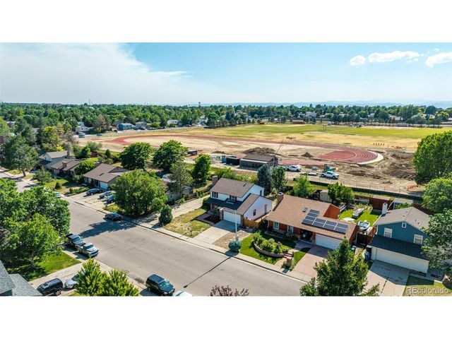 1421 S Chambers Cir, Aurora, CO 80012