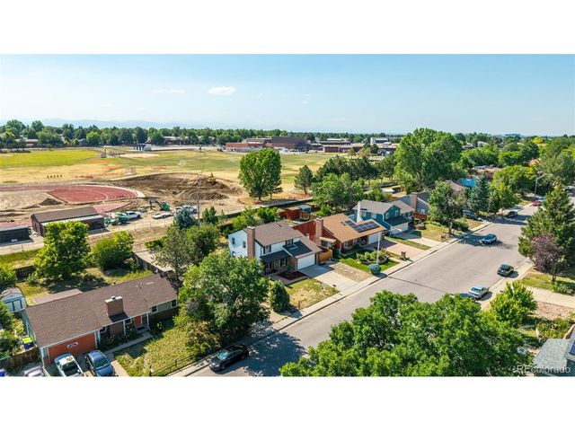 1421 S Chambers Cir, Aurora, CO 80012