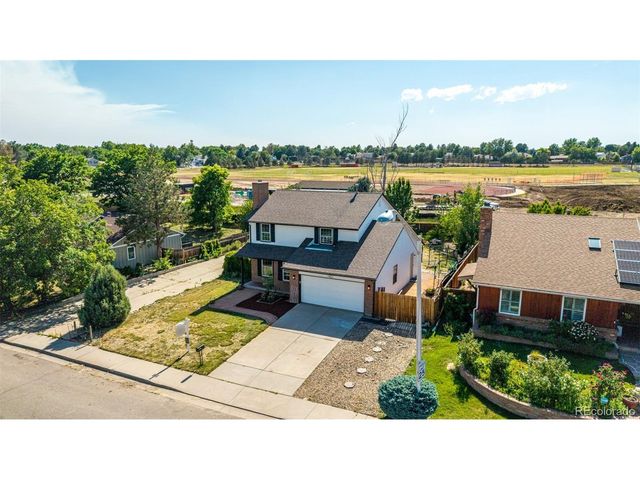 1421 S Chambers Cir, Aurora, CO 80012