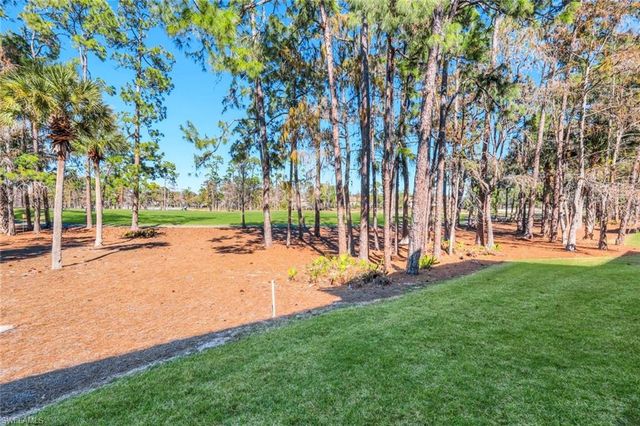 8239 Parkstone PL # 107, Naples, FL 34120