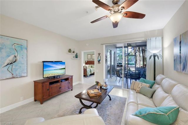 8239 Parkstone PL # 107, Naples, FL 34120