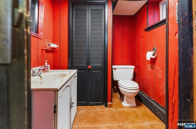 722 Oak Street, Ridgefield, NJ 07657