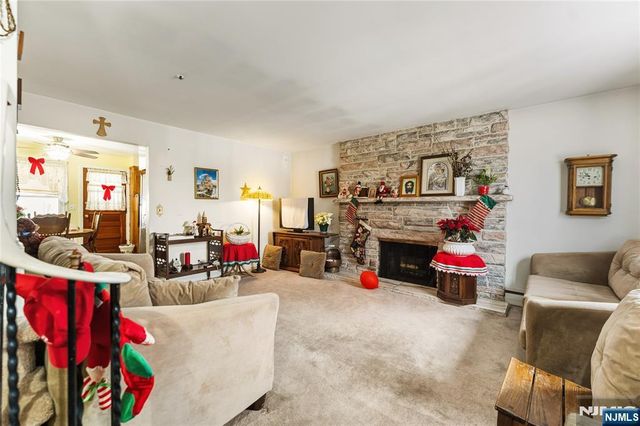 722 Oak Street, Ridgefield, NJ 07657