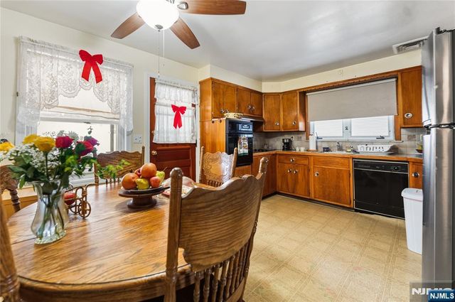 722 Oak Street, Ridgefield, NJ 07657