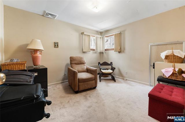 722 Oak Street, Ridgefield, NJ 07657