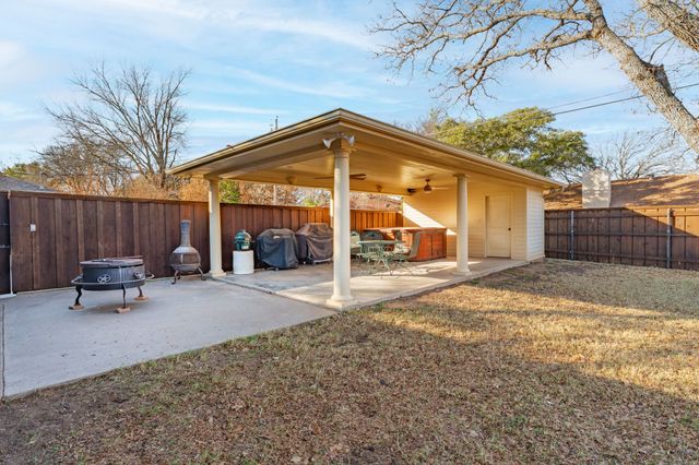 1511 Oak Forest Drive, Graham, TX 76450