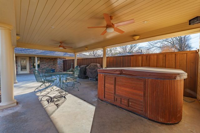 1511 Oak Forest Drive, Graham, TX 76450