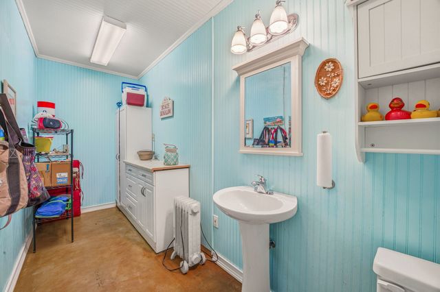 1511 Oak Forest Drive, Graham, TX 76450