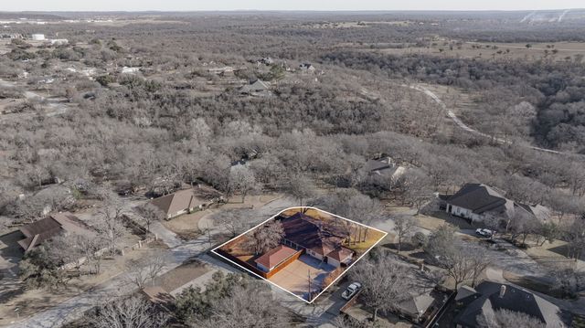 1511 Oak Forest Drive, Graham, TX 76450