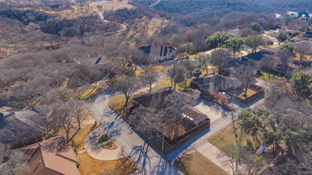 1511 Oak Forest Drive, Graham, TX 76450