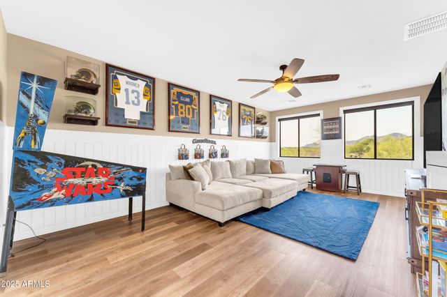 8318 E INGRAM Street, Mesa, AZ 85207