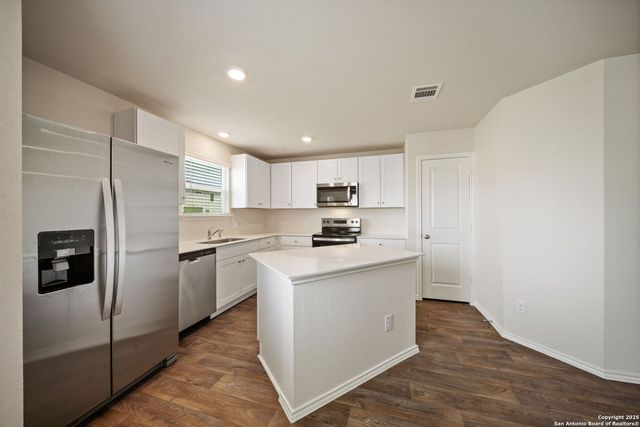 8223 Atlas Rise, San Antonio, TX 78252