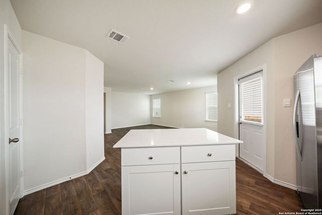 8223 Atlas Rise, San Antonio, TX 78252