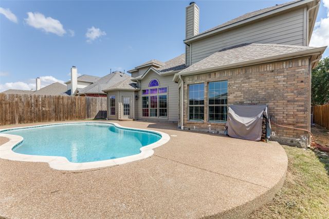 5385 Lake Chelen Drive, Fort Worth, TX 76137