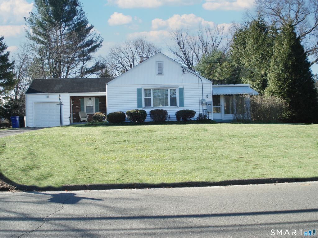47 Lawlor Terrace, Stratford, CT 06614
