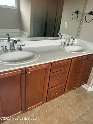 207 Shady Lane Cove, Hernando, MS 38632