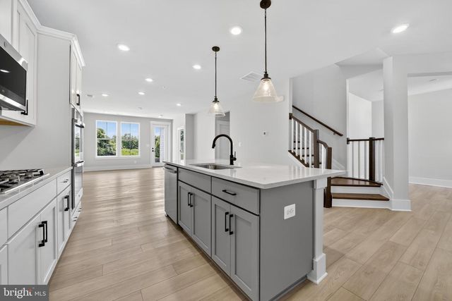 3704 ELIZABETH RIVER DR, Upper Marlboro, MD 20772