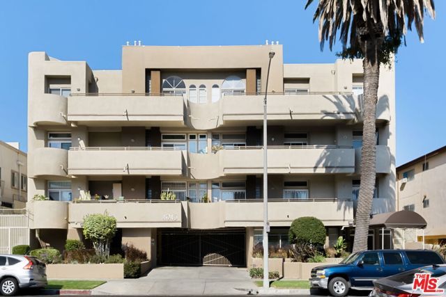 4943 Rosewood Avenue 104, Los Angeles, CA 90004