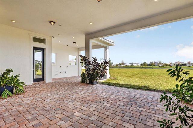 20160 SE Bridgewater Drive, Jupiter, FL 33458