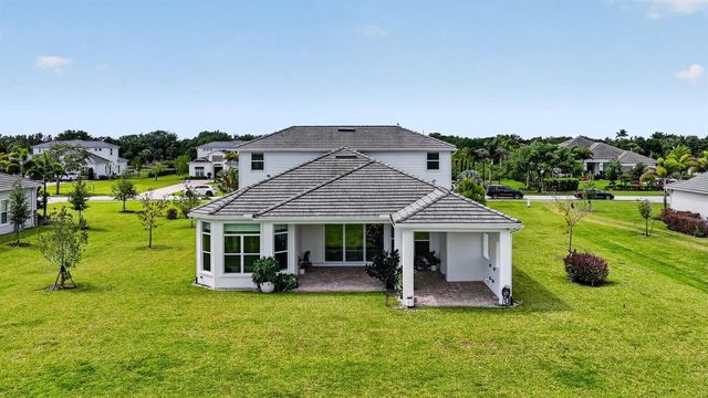 20160 SE Bridgewater Drive, Jupiter, FL 33458