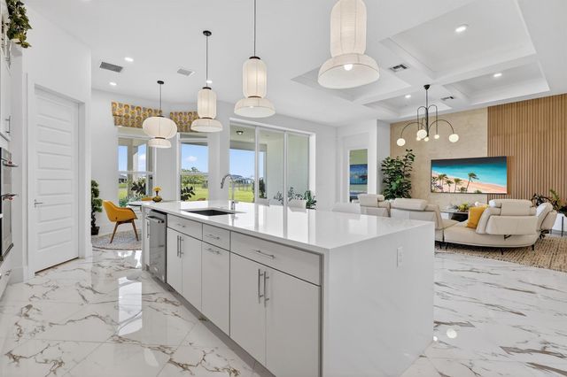 20160 SE Bridgewater Drive, Jupiter, FL 33458