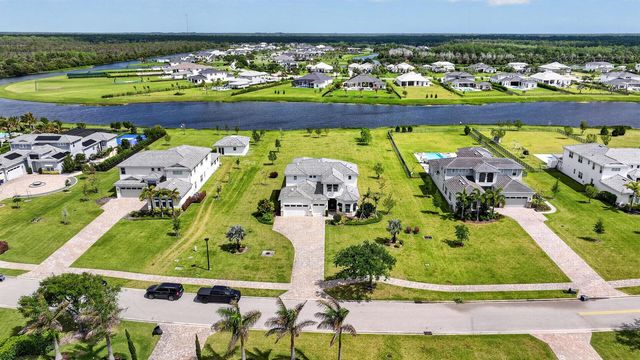 20160 SE Bridgewater Drive, Jupiter, FL 33458