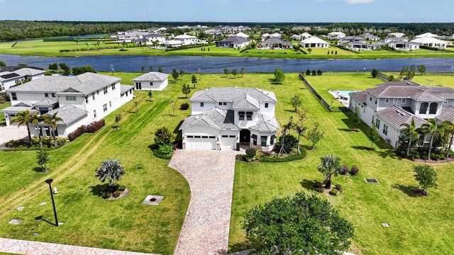 20160 SE Bridgewater Drive, Jupiter, FL 33458