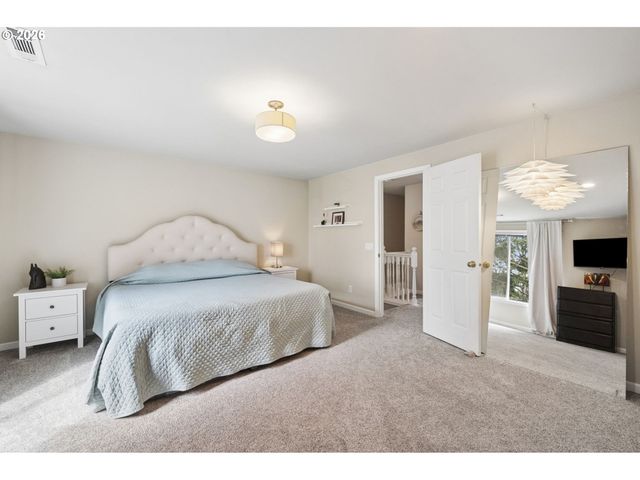 10900 Sw 76TH Pl, Tigard, OR 97223