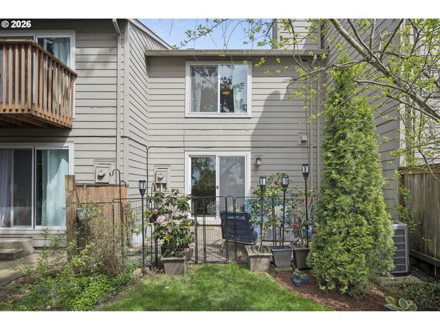 10900 Sw 76TH Pl, Tigard, OR 97223