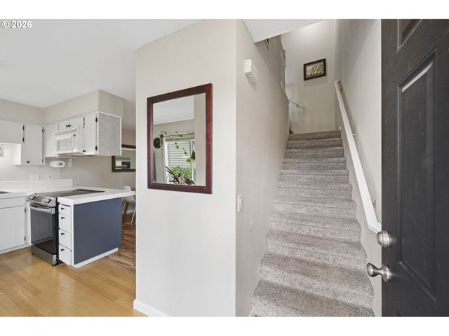 10900 Sw 76TH Pl, Tigard, OR 97223