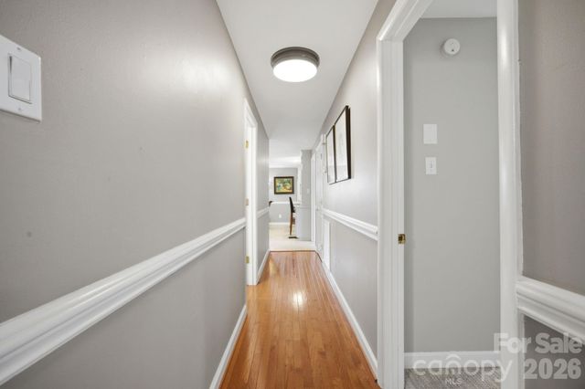 2340 24th Avenue NE, Hickory, NC 28601