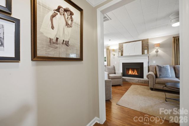 2340 24th Avenue NE, Hickory, NC 28601