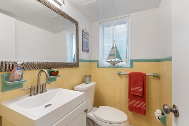 220 SE 12th Avenue, Deerfield Beach, FL 33441