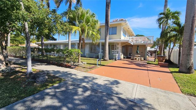220 SE 12th Avenue, Deerfield Beach, FL 33441