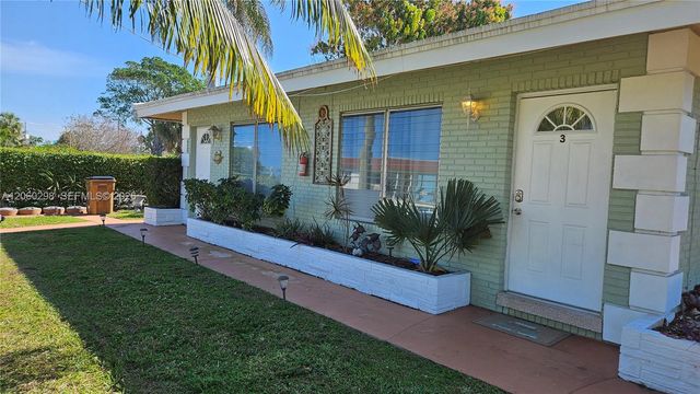 220 SE 12th Avenue, Deerfield Beach, FL 33441