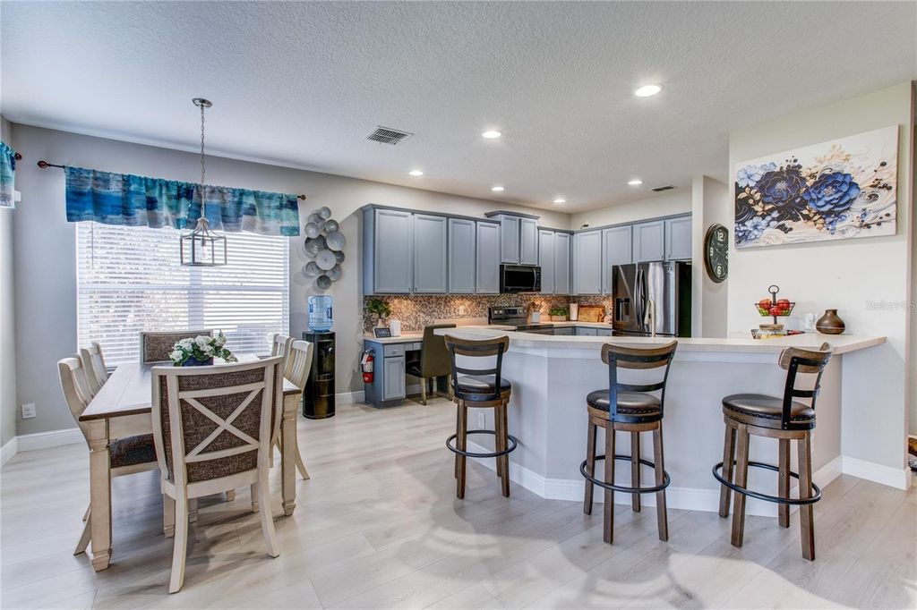Image 11 of property listing at 1551 AMARYLLIS CIRCLE, Orlando, FL 32825