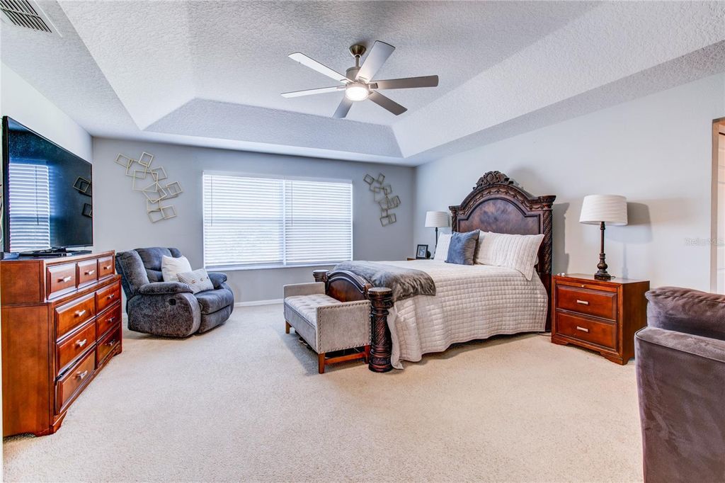 Image 18 of property listing at 1551 AMARYLLIS CIRCLE, Orlando, FL 32825
