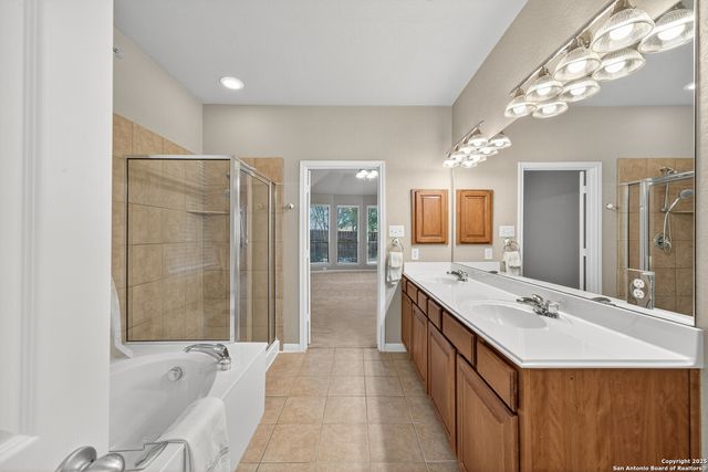 1927 Milan, San Antonio, TX 78258