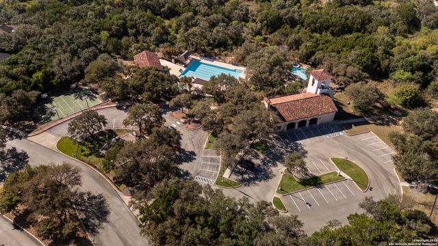 1927 Milan, San Antonio, TX 78258