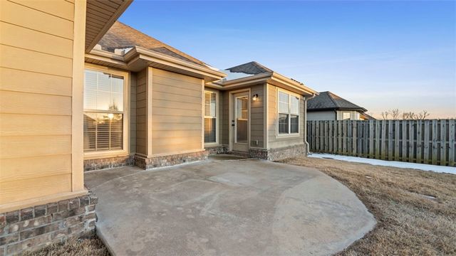 3960 Deerhurst Street, Springdale, AR 72764